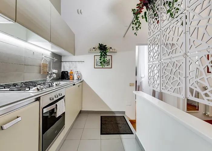 Trevi Fountain Cozy And Fabulous Apartmán *